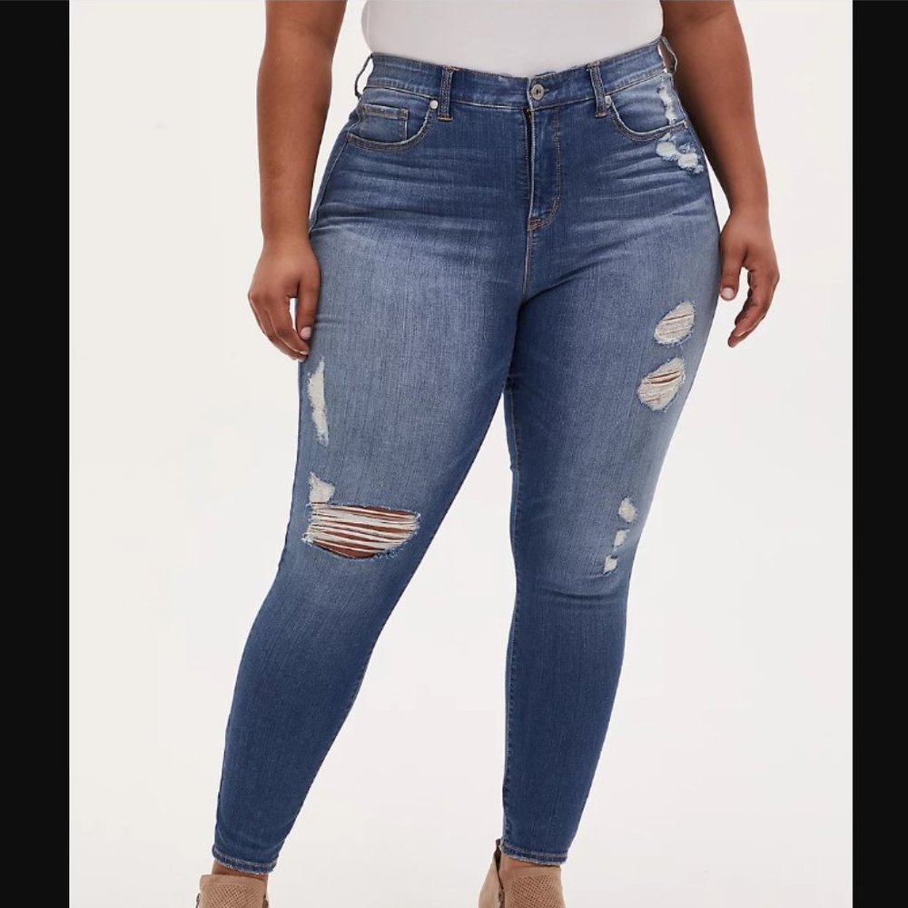 Torrid SKY HIGH SKINNY JEAN - PREMIUM STRETCH MEDIUM WASH 20R